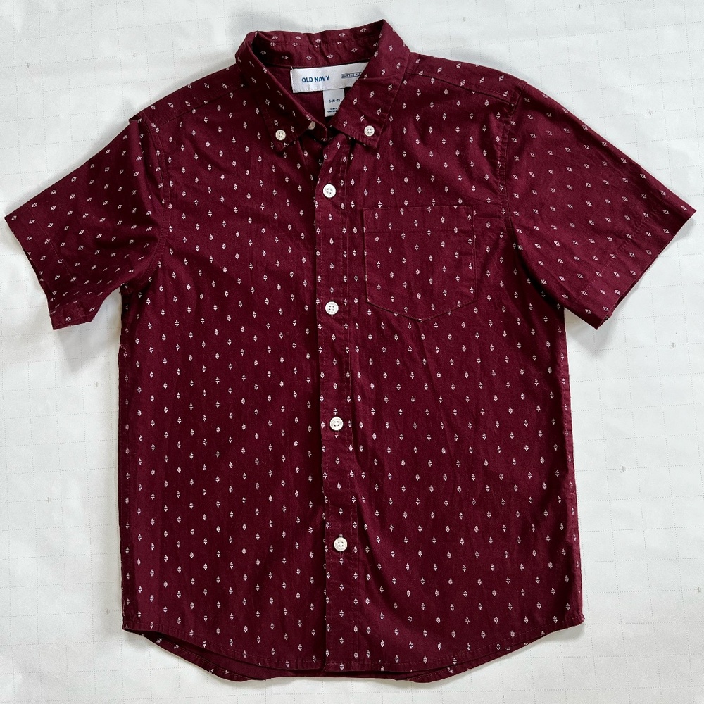 Old Navy Boys Short Sleeve Button-Up Shirt – Burgundy – Size S (6-7)